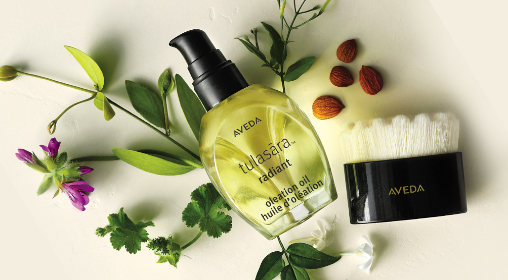 Щетка и масло для массажа Tulasara Radiant Oleation Oil, Aveda